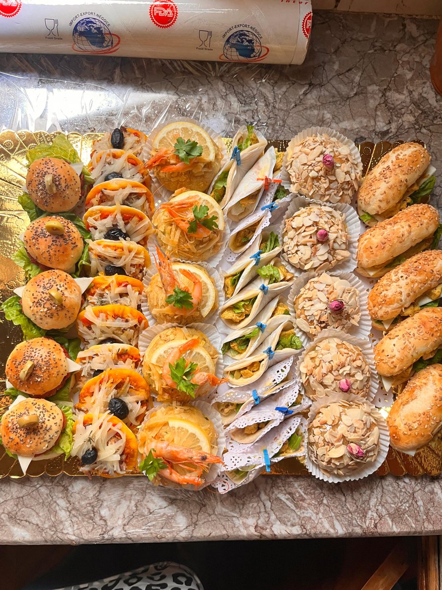 المخبوزات والحلويات